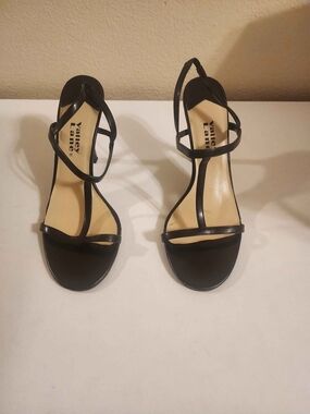 Valley Lane Black Strappy T-Heel Sandals